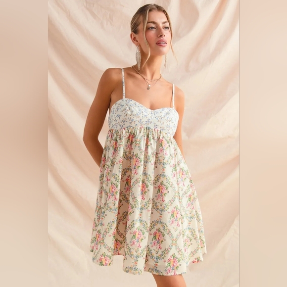 Dresses & Skirts - Romantic Floral Cotton Babydoll Dress | Sweetheart Neckline